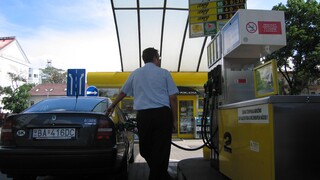 Za palivá sme si opäť priplatili. Ceny naďalej rastú v dôsledku obáv z nedostatočných dodávok